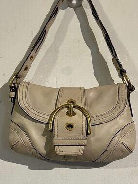 Coach SoHo Leather Shoulder Bag in Beige with Gold Buckle 10317